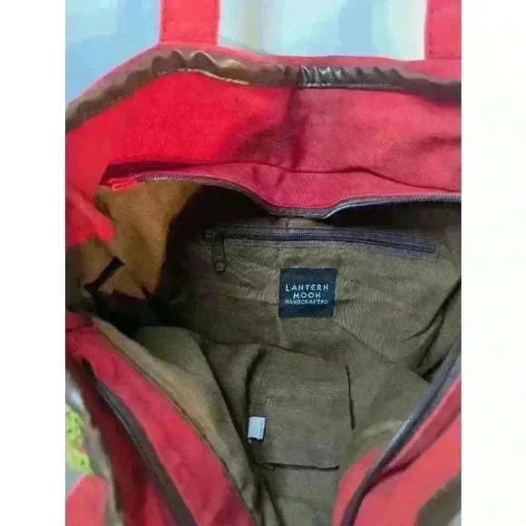 Lantern Moon Red Tote Bag floral hand crafted - Picture 5 of 15